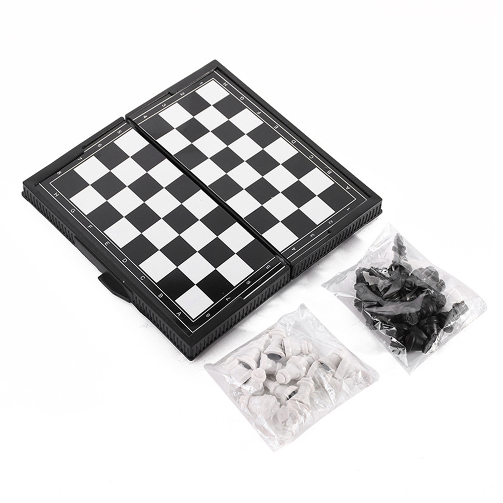 Mini Chess Board Interesting C - Board Game Yearbook ulasan dan harga