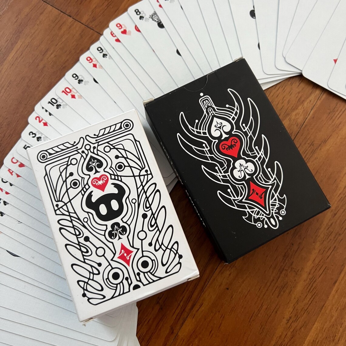 Hollow Knight Standard Poker C - Board Game Is ulasan dan harga
